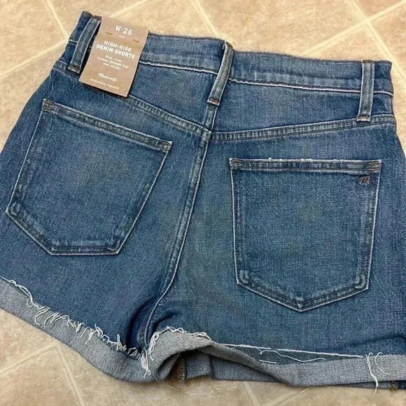 Madewell - Picture 3 of 4